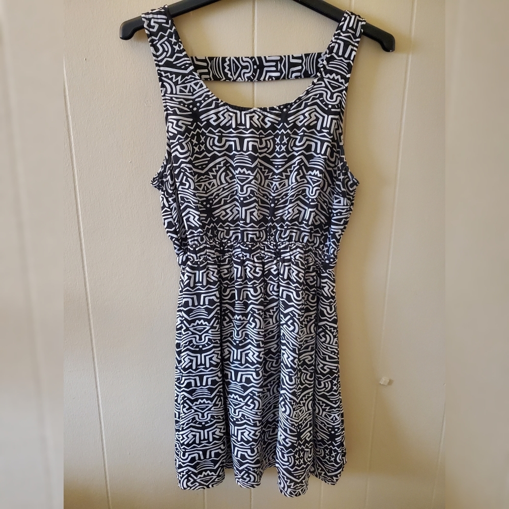 Forever 21 Black and White Tribal Dress